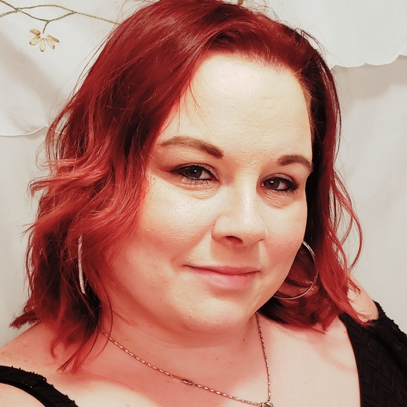 Meet your Posher, Dawn marie - Picture 2 of 3